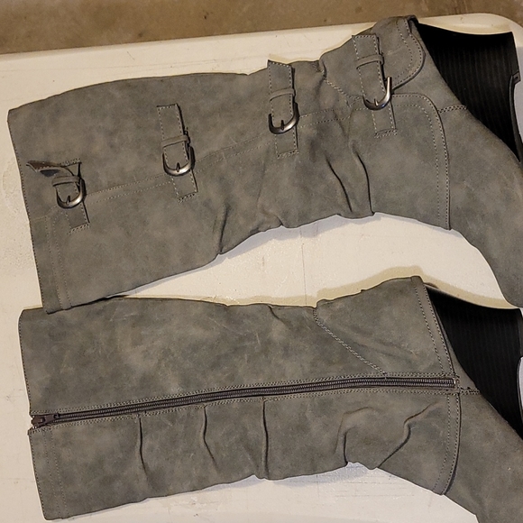 No longer wear - Picture 2 of 3